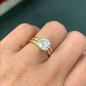 Meet your Posher, Regina